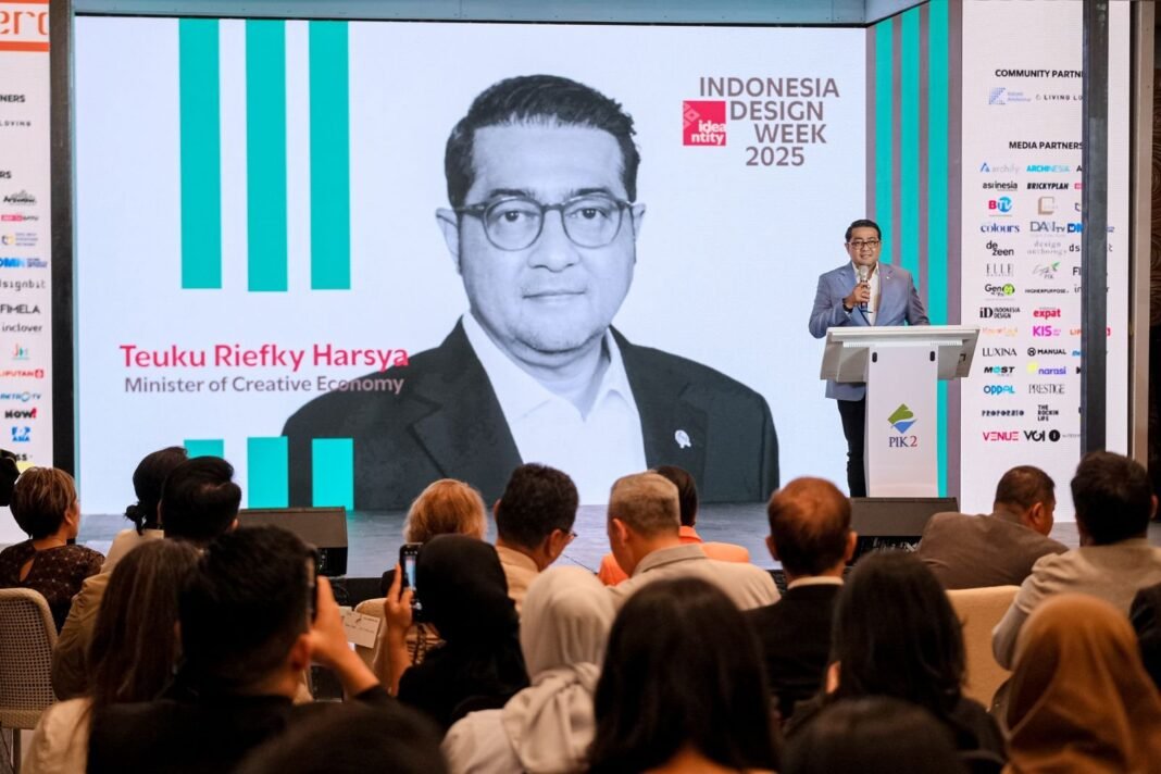 Menteri Ekraf Teuku Riefky buka Indonesia Design Week 2025