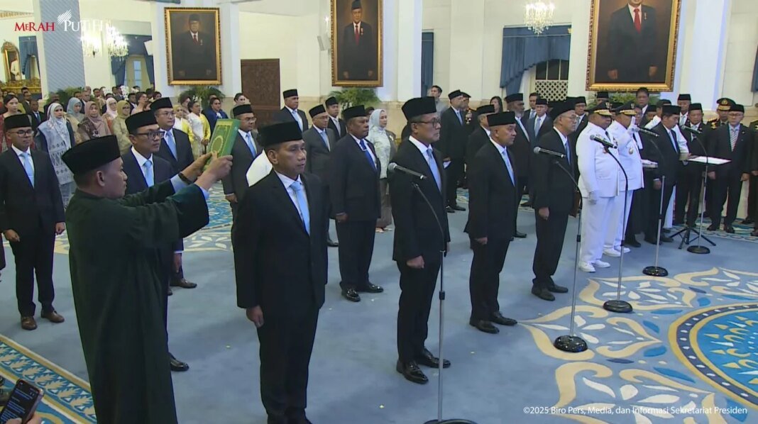 <p><strong>Presiden Prabowo Lantik 25 Pejabat Pemerintah: Daftar Lengkap dan Rincian</strong></p>