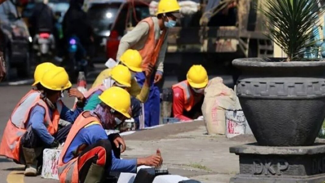 Tingkatkan Profesionalisme: Kementerian PU Perkuat Kompetensi Pekerja Konstruksi Melalui Sertifikasi Padat Karya